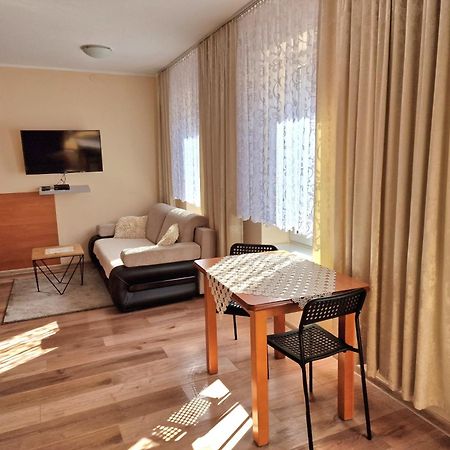 Aparthouse Apartamenty Centrum - In The City Center Near The Train Station Katowice Exterior foto
