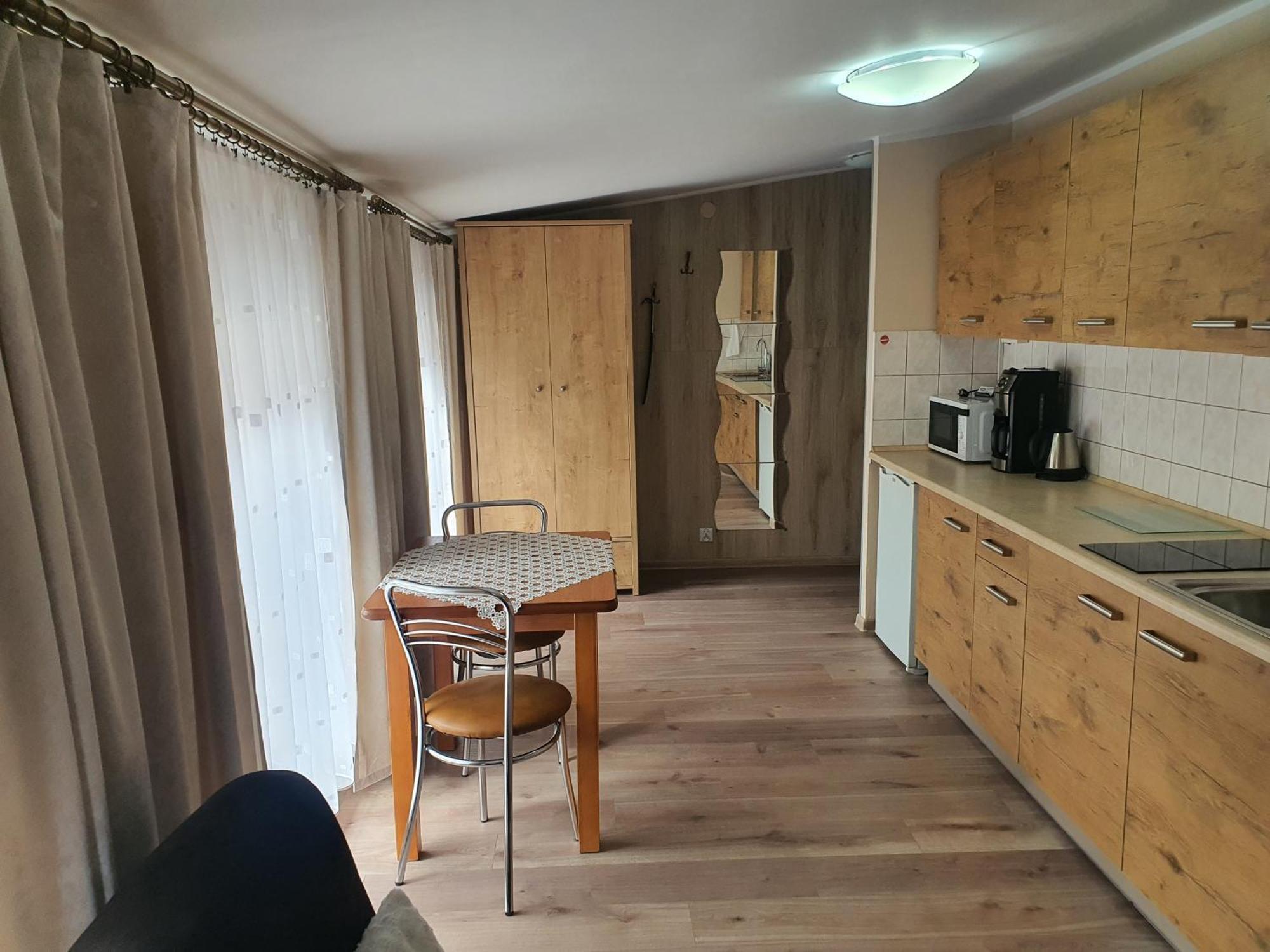 Aparthouse Apartamenty Centrum - In The City Center Near The Train Station Katowice Quarto foto