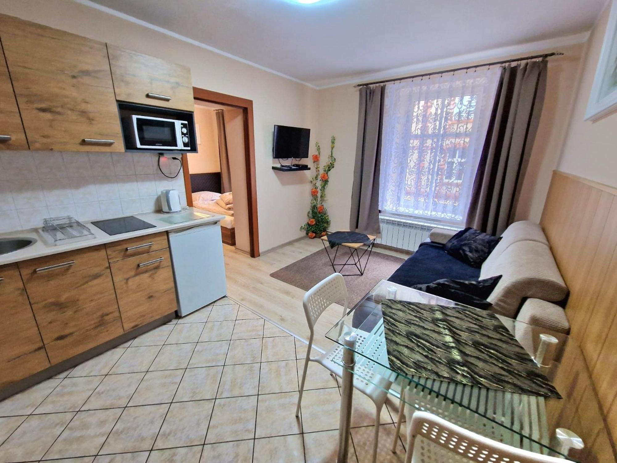 Aparthouse Apartamenty Centrum - In The City Center Near The Train Station Katowice Exterior foto