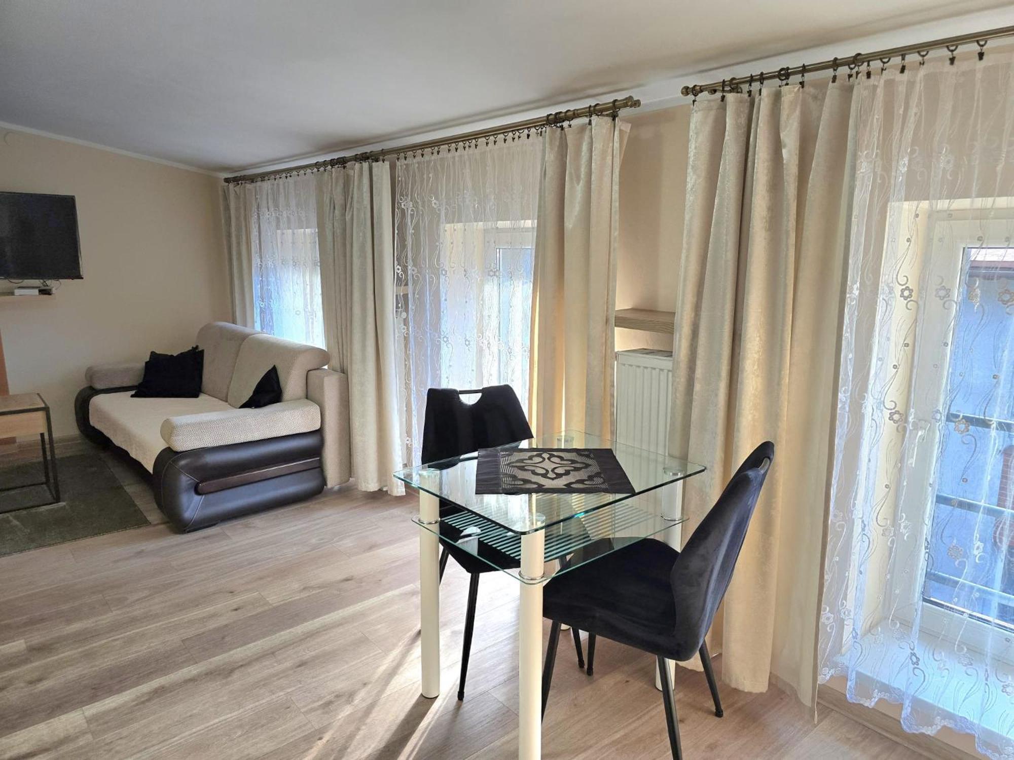 Aparthouse Apartamenty Centrum - In The City Center Near The Train Station Katowice Exterior foto