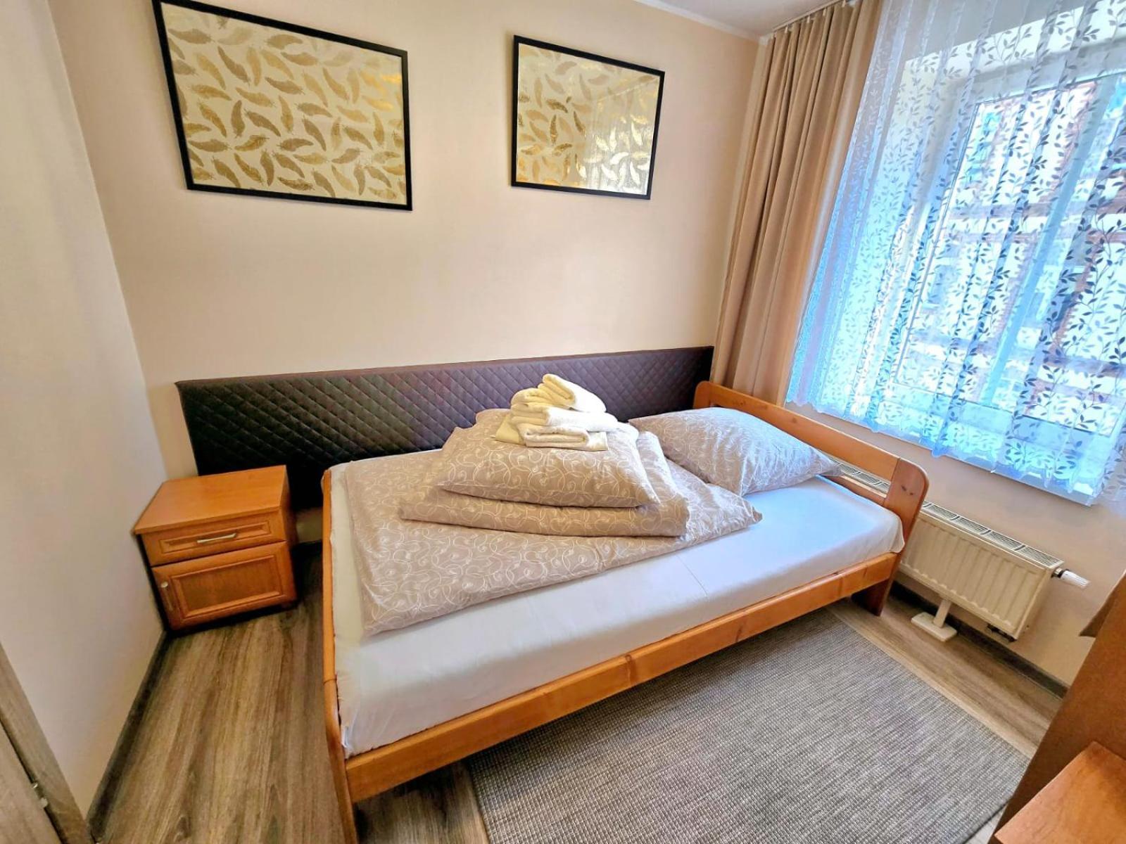Aparthouse Apartamenty Centrum - In The City Center Near The Train Station Katowice Quarto foto