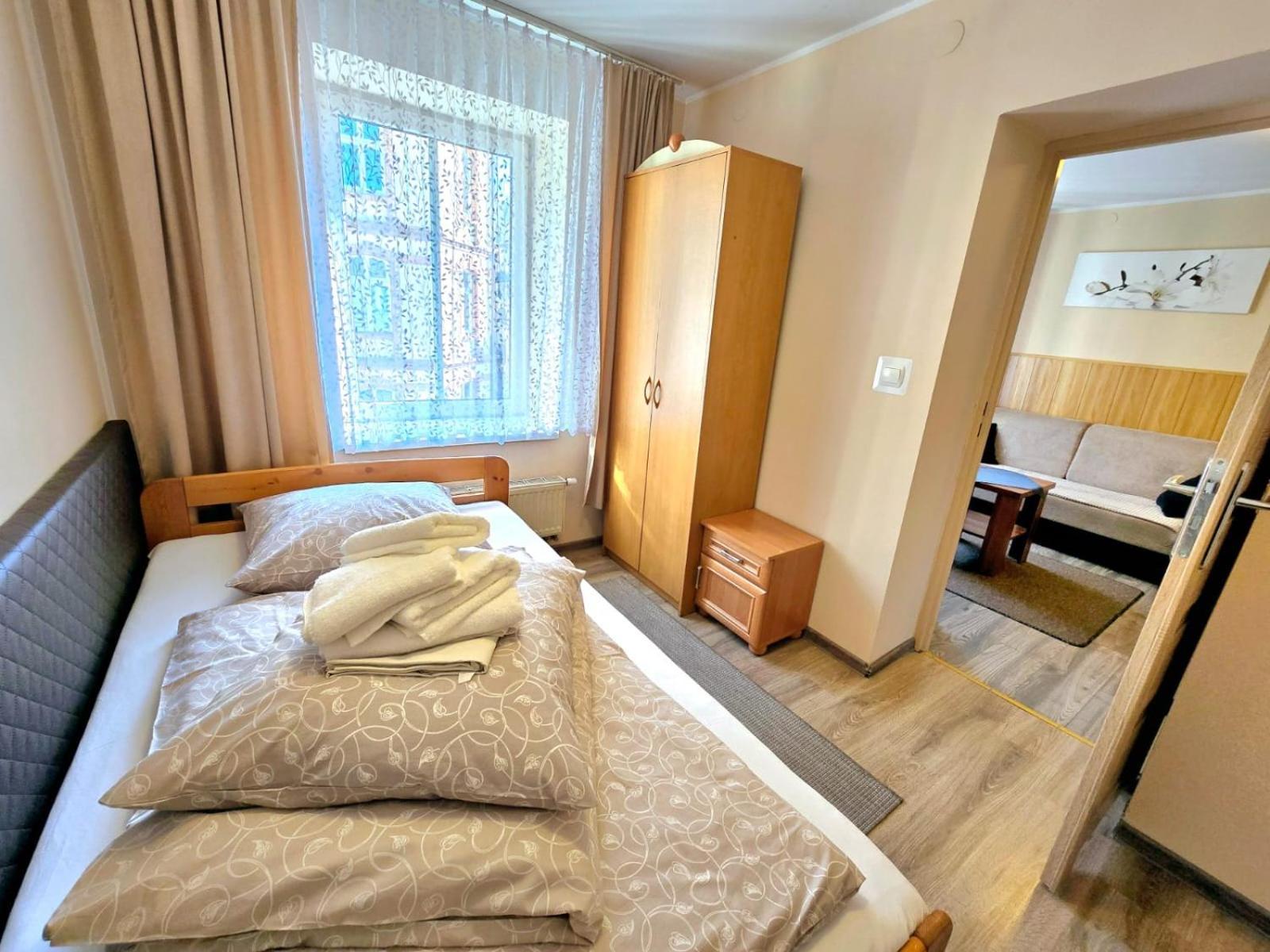 Aparthouse Apartamenty Centrum - In The City Center Near The Train Station Katowice Quarto foto